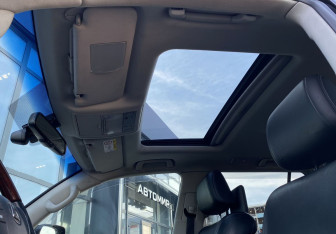 Подержанный автомобиль Lexus LX 2014 года (28 фото)