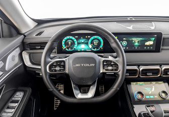 Подержанный автомобиль Jetour X70 2025 года (22 фото)