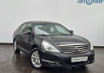 Подержанный автомобиль Nissan Teana 2013 года (3 фото)