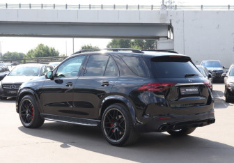 Подержанный автомобиль Mercedes-Benz GLE 2021 года (7 фото)
