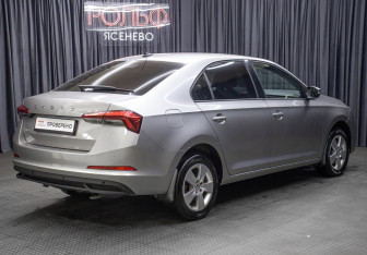Подержанный автомобиль Skoda Rapid Liftback 2020 года (5 фото)
