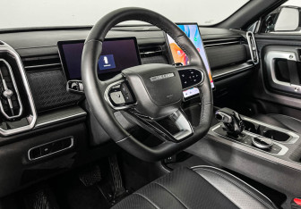 Подержанный автомобиль Jaecoo J7 2024 года (13 фото)