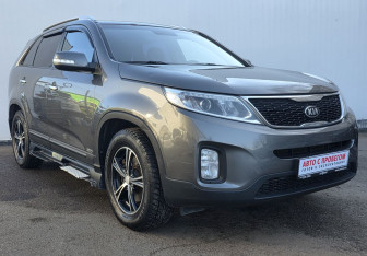 Подержанный автомобиль Kia Sorento 2014 года (3 фото)