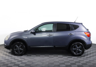 Подержанный автомобиль Nissan Qashqai 2008 года (8 фото)