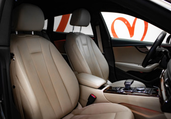 Подержанный автомобиль Audi A5 Liftback 2017 года (31 фото)