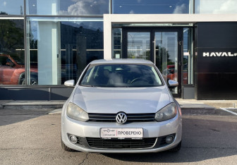 Подержанный автомобиль Volkswagen Golf Hatchback 2009 года (2 фото)