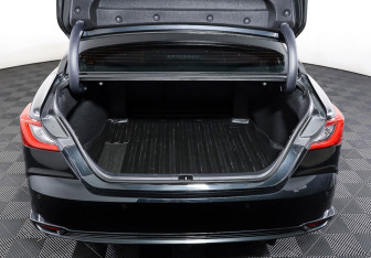 Новый Toyota Camry Sedan 2024 (10 фото)