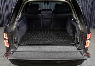 Подержанный автомобиль Land Rover Range Rover 2018 года (10 фото)