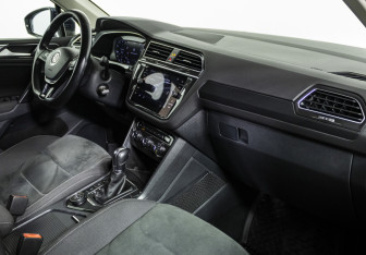 Подержанный автомобиль Volkswagen Tiguan 2017 года (9 фото)