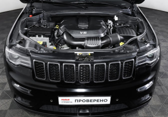 Подержанный автомобиль Jeep Grand Cherokee 2021 года (9 фото)