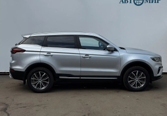 Подержанный автомобиль Geely Atlas Pro 2023 года (4 фото)