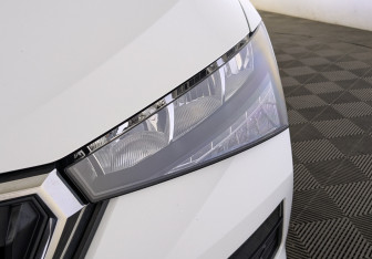 Подержанный автомобиль Skoda Rapid Liftback 2022 года (11 фото)