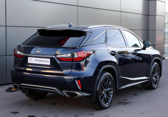 Подержанный автомобиль Lexus RX 2017 года (5 фото)