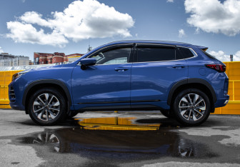 Подержанный автомобиль Exeed LX 2023 года (8 фото)