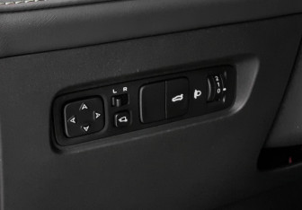 Подержанный автомобиль Changan UNI-V 2024 года (22 фото)