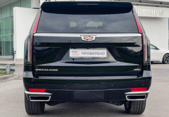 Подержанный автомобиль Cadillac Escalade Suv 2021 года (6 фото)