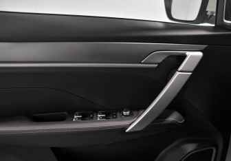 Подержанный автомобиль Geely Coolray 2021 года (11 фото)