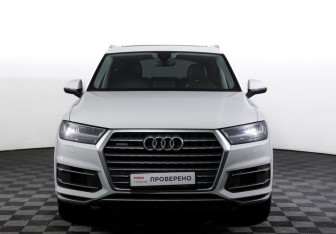 Подержанный автомобиль Audi Q7 2016 года (2 фото)