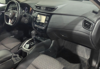 Подержанный автомобиль Nissan X-Trail 2019 года (11 фото)