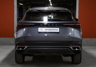 Подержанный автомобиль Omoda C5 2022 года (6 фото)