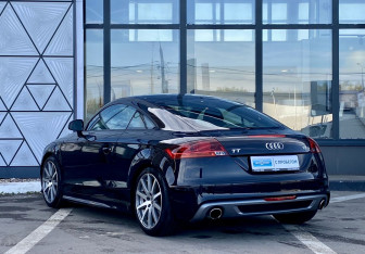 Подержанный автомобиль Audi TT Coupe 2012 года (7 фото)