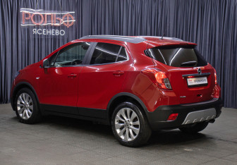 Подержанный автомобиль Opel Mokka 2015 года (7 фото)