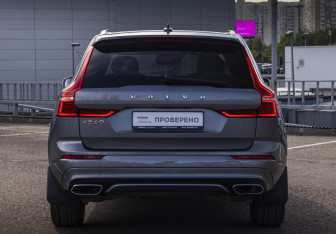 Подержанный автомобиль Volvo XC60 2018 года (6 фото)
