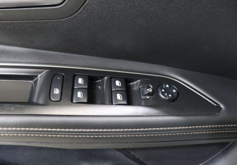 Подержанный автомобиль Peugeot 5008 Suv 2019 года (11 фото)