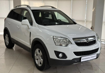 Подержанный автомобиль Opel Antara 2012 года (3 фото)