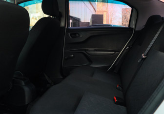 Подержанный автомобиль Peugeot 301 2016 года (8 фото)