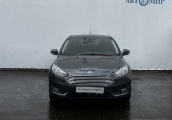 Подержанный автомобиль Ford Focus Sedan 2019 года (2 фото)