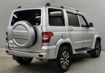 Подержанный автомобиль УАЗ Patriot 2017 года (5 фото)