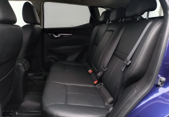 Подержанный автомобиль Nissan Qashqai 2016 года (11 фото)