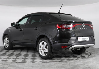 Подержанный автомобиль Renault Arkana 2019 года (7 фото)