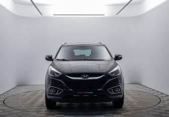 Подержанный автомобиль Hyundai ix35 2014 года (2 фото)