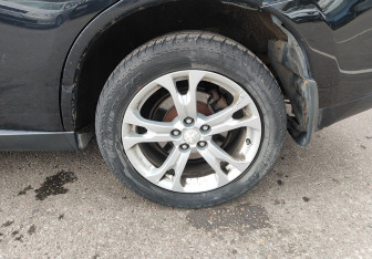 Подержанный автомобиль Mitsubishi Outlander 2012 года (12 фото)
