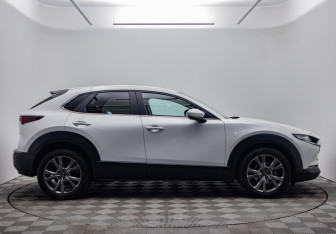 Подержанный автомобиль Mazda CX-30 2020 года (6 фото)