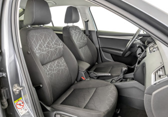 Подержанный автомобиль Skoda Octavia Liftback 2019 года (23 фото)