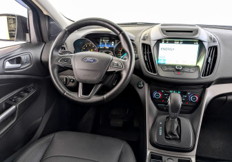 Подержанный автомобиль Ford Kuga 2019 года (25 фото)