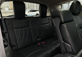 Подержанный автомобиль Infiniti JX 2013 года (27 фото)