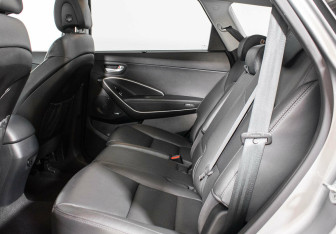 Подержанный автомобиль Hyundai Santa Fe 2017 года (11 фото)