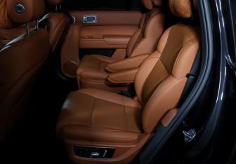 Подержанный автомобиль LiXiang L9 2023 года (10 фото)