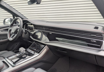 Новый Audi Q7 2025 (9 фото)