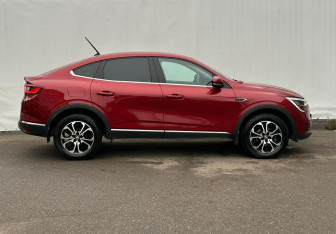 Подержанный автомобиль Renault Arkana 2019 года (4 фото)