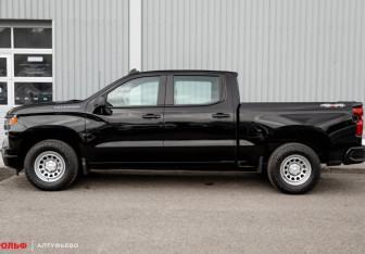 Новый Chevrolet Silverado 2025 (2 фото)