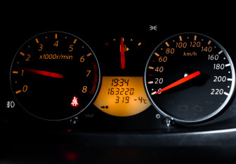 Подержанный автомобиль Nissan Micra Hatchback 2007 года (11 фото)