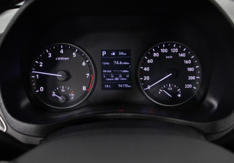 Подержанный автомобиль Hyundai Solaris Sedan 2019 года (12 фото)