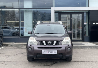 Подержанный автомобиль Nissan X-Trail 2008 года (2 фото)