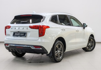 Подержанный автомобиль Haval Jolion 2023 года (5 фото)