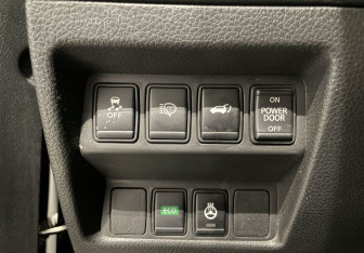 Подержанный автомобиль Nissan X-Trail 2018 года (18 фото)